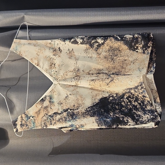 NWT The Limited Grunge Core Woven Women's sz PXS v-neck Tank - Picture 4 of 7